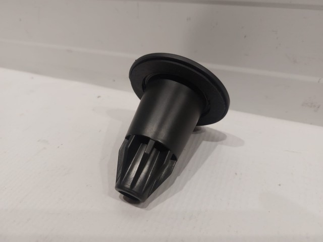 Combo Lamp Assembly Fastener